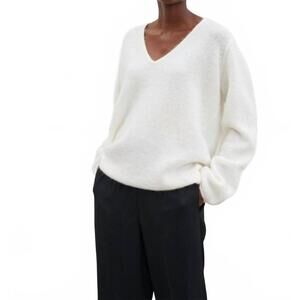 NEW BY MALENE BIRGER rhila v-neck pullover long sleeve sweater in ivory